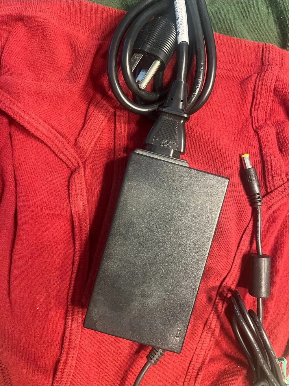 #12 HP Black AC Adapter Charger lap top power supply